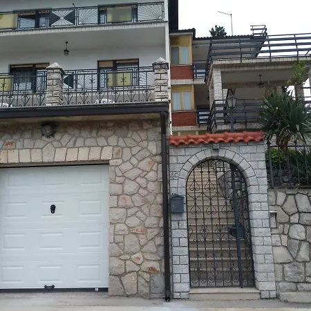 With Parking Space - 17186 Appartement Rijeka