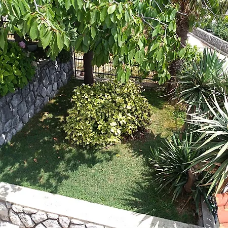 With Parking Space - 17186 Apartmán