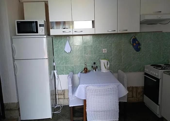 With Parking Space - 17186 Lägenhet